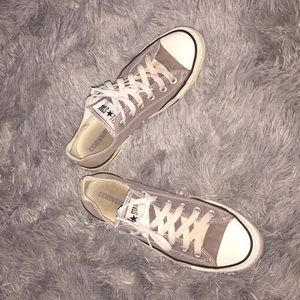 Grey Converse!